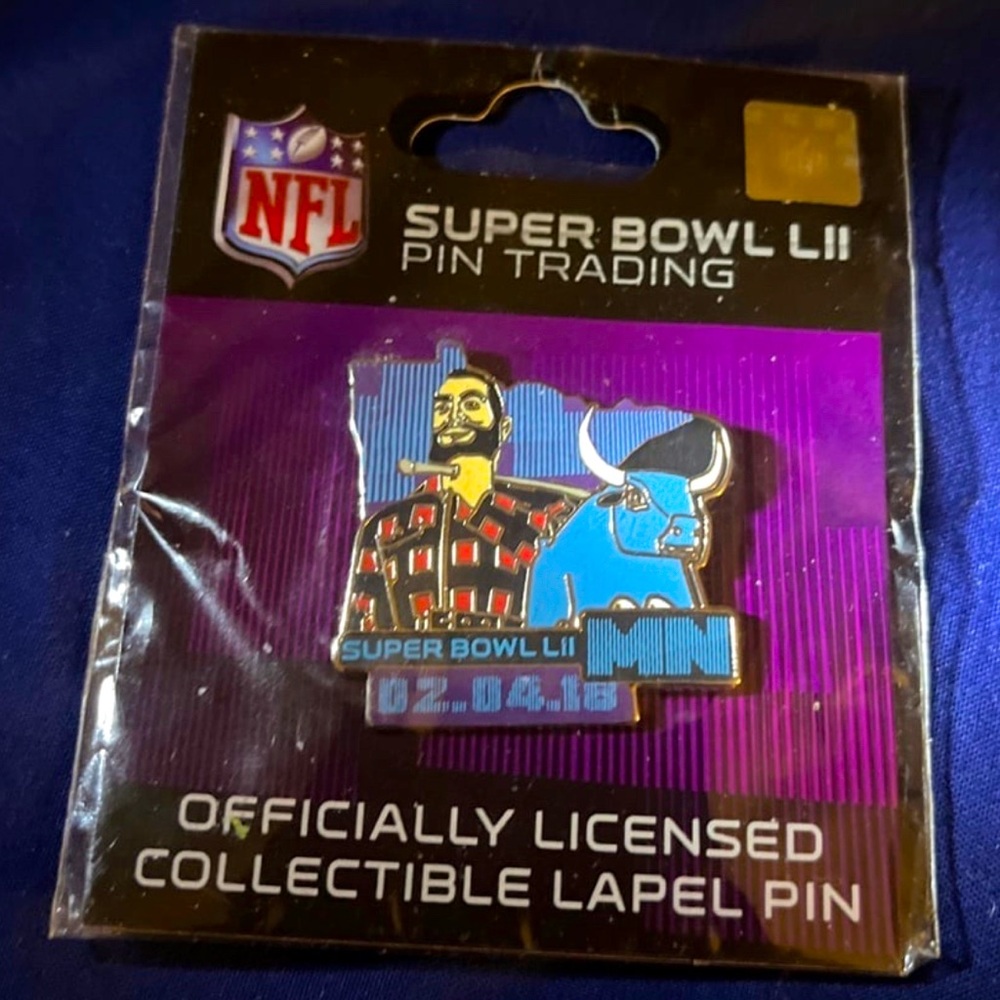 Two Pin NFL Super Bowl LII. Officially licensed. Minneapolis US Bank stadium